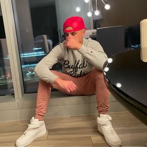 Meet your Posher, Peter